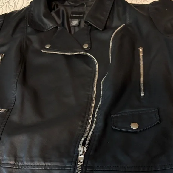 Lane Bryant 22/24 faux Black Leather Jacket - Picture 6 of 6
